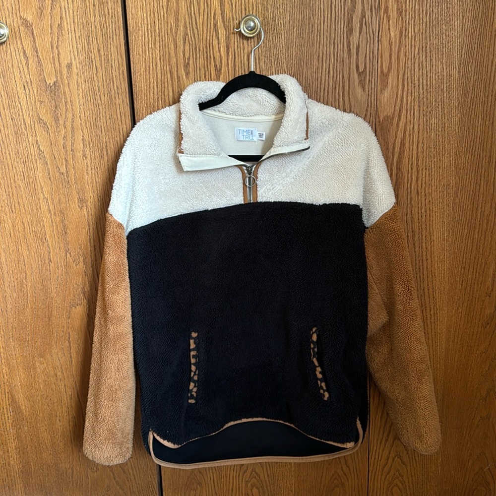Brand: Time and Tru - Size: Medium - Color: Multicolor